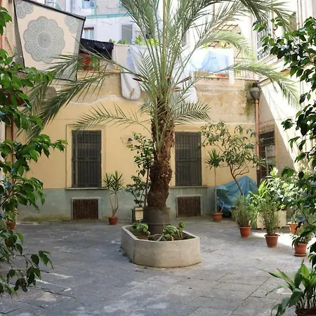B&B Garibaldi Station-3